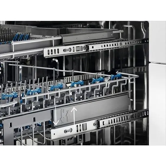 Посудомоечная машина ELECTROLUX SMM43201SW — фото