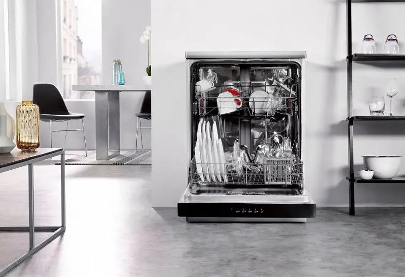 Посудомоечная машина WHIRLPOOL WFO3O33DX — фото