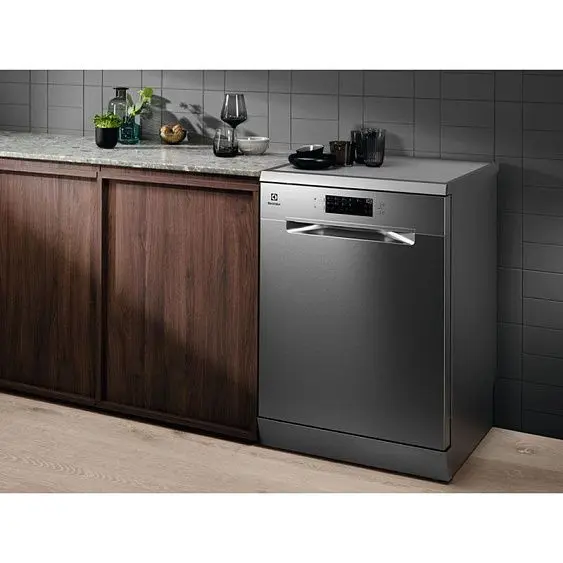 Посудомоечная машина ELECTROLUX ESM 48310 SX — фото