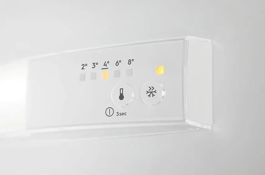Холодильник ELECTROLUX KNT1LF18S1 — фото