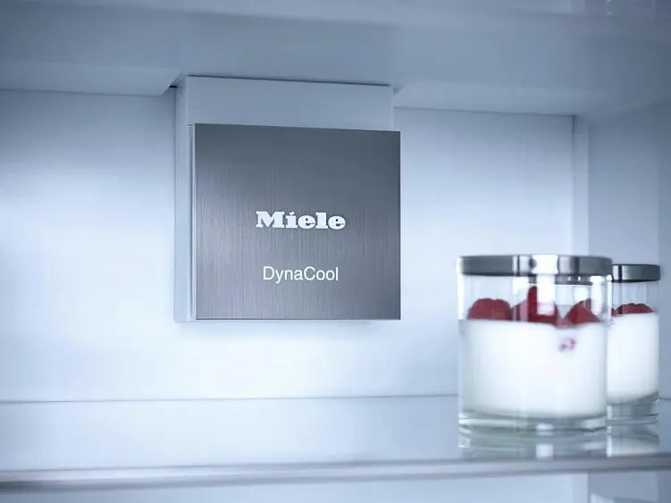 Холодильник MIELE KFN 7734 F — фото