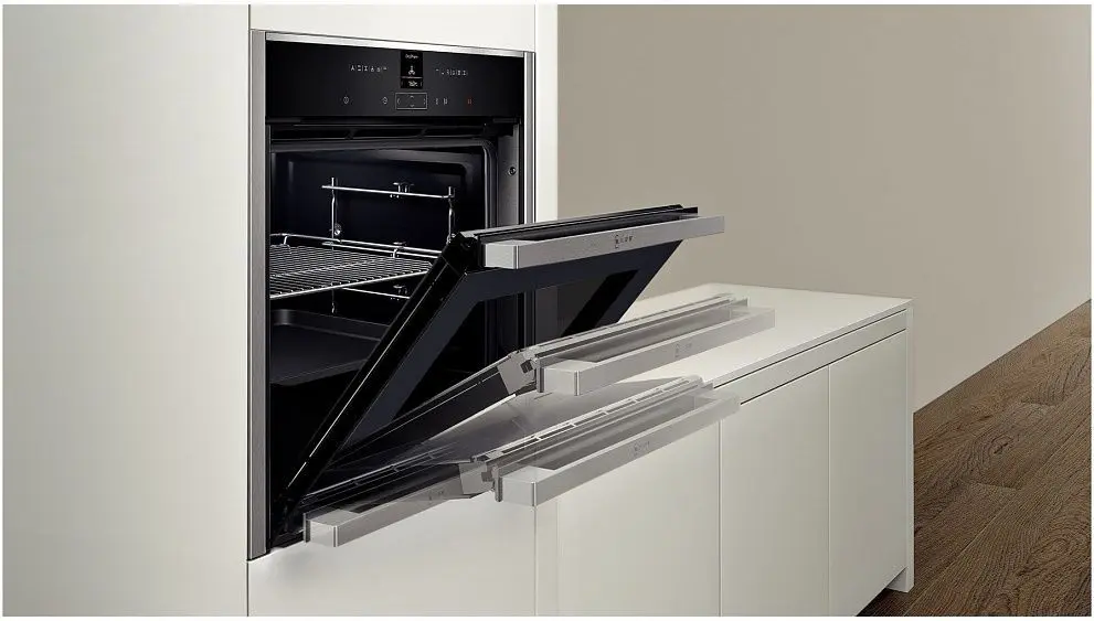 Стиральная машина с фронтальной загрузкой SIEMENS WM 10N040 OE — фото