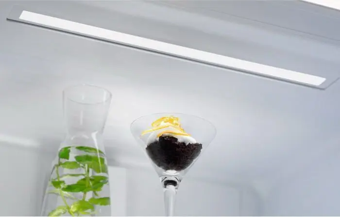 Холодильник ELECTROLUX RNT7MF46X2 — фото