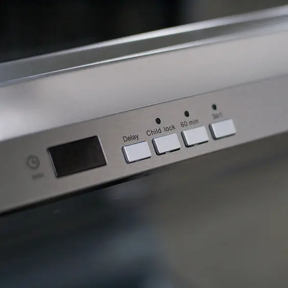 Встраиваемая посудомоечная машина Deluxe DWB-K60-W — фото