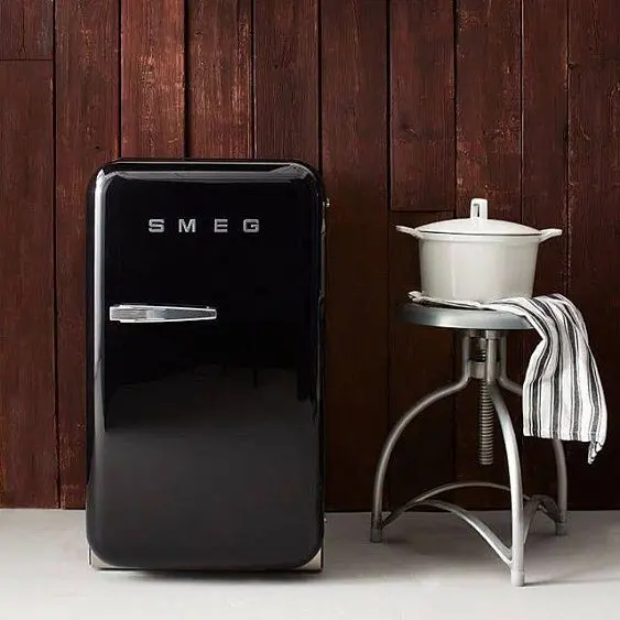 Холодильник SMEG fab10hrne — фото