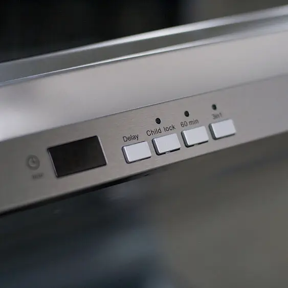 Встраиваемая посудомоечная машина Deluxe DWB-K60-W — фото