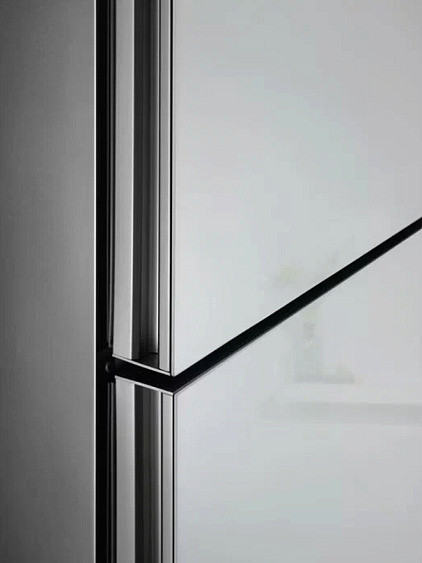 Холодильник ELECTROLUX LNT 7ME36 G2