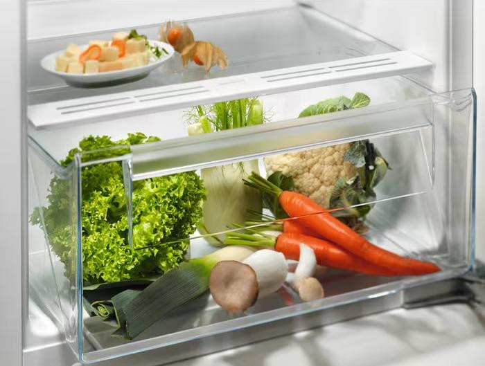 Холодильник ELECTROLUX LRB3AF12S