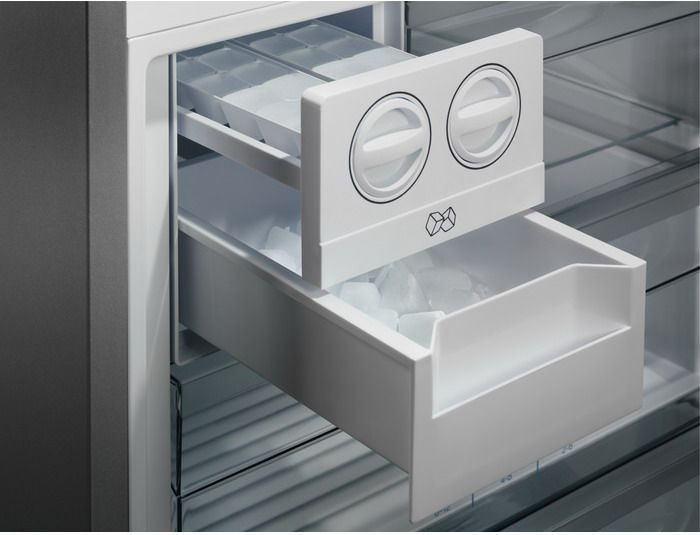 Холодильник ELECTROLUX RNT7MF46X2