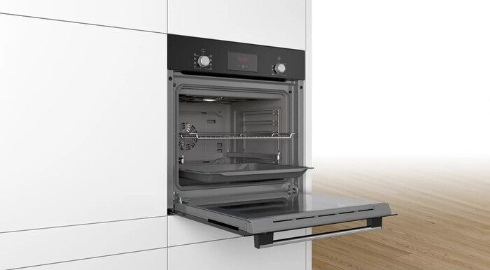 Духовой шкаф BOSCH HBF153EB0