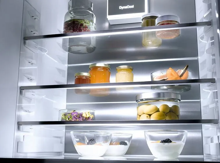 Холодильник MIELE K 7797 C L