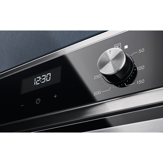 Духовой шкаф ELECTROLUX EZF5C50X