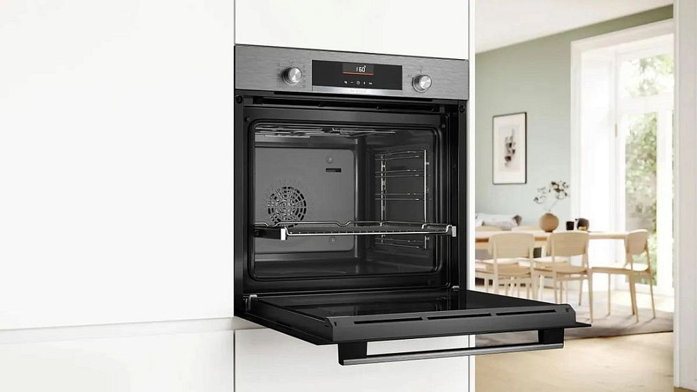 Духовой шкаф BOSCH HBG536ES3