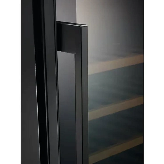 Винный шкаф AEG AWS4052B5B