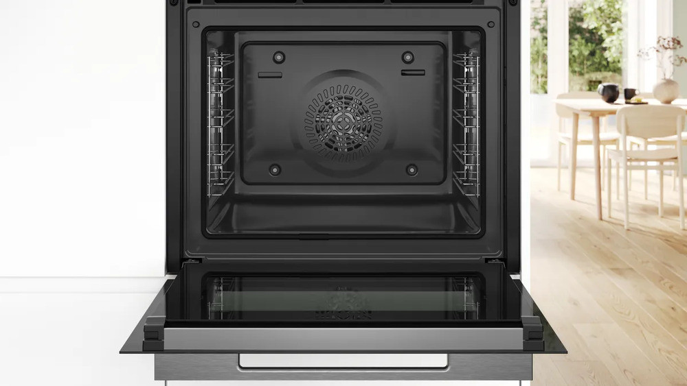 Духовой шкаф BOSCH HBG7741W1