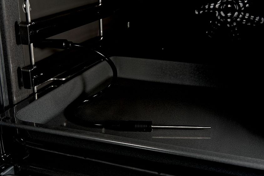 Духовой шкаф BOSCH HBG257SS0R