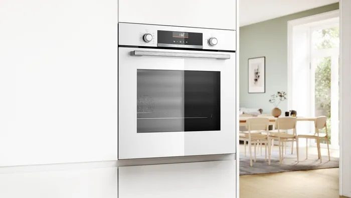 Духовой шкаф BOSCH HBG536EW3