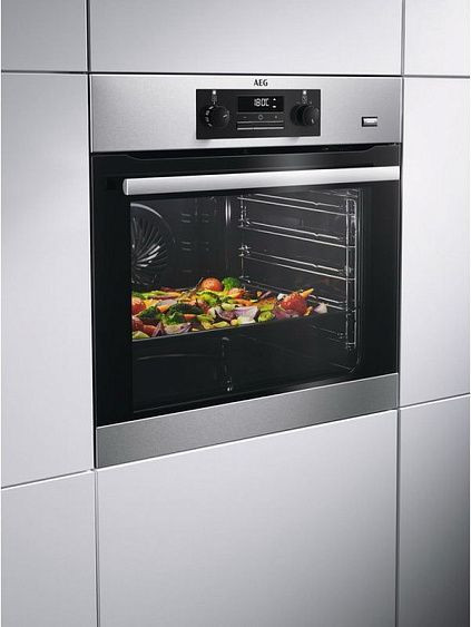 Духовой шкаф AEG BEB351110M
