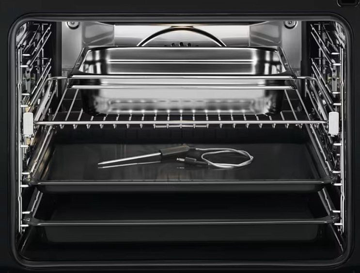 Духовой шкаф ELECTROLUX EOABS39WZ