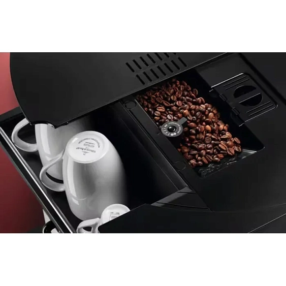Кофемашина AEG NKC9N8T