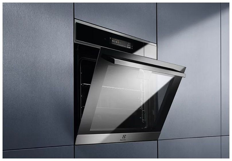 Духовой шкаф ELECTROLUX EOA9S31CX