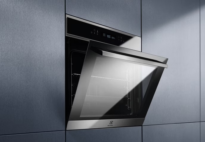 Духовой шкаф ELECTROLUX EOE7P31X