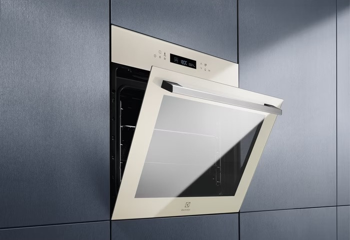 Духовой шкаф ELECTROLUX LOE7C31S