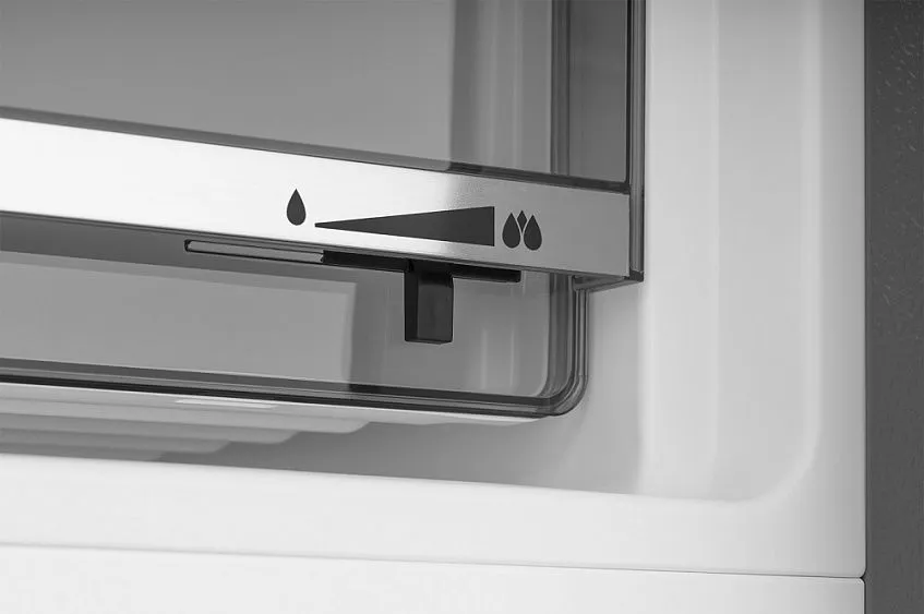 Холодильник WEISSGAUFF WRK 2000 Premium Total NoFrost Black