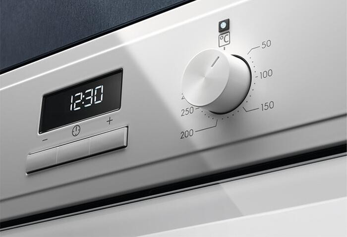 Духовой шкаф ELECTROLUX EOF3H70V