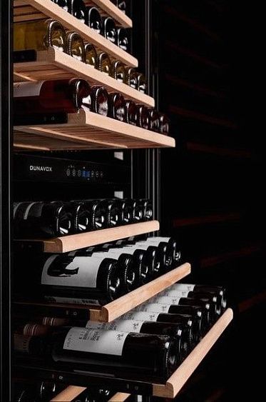 Винный шкаф DUNAVOX  dx-181.490sdsk
