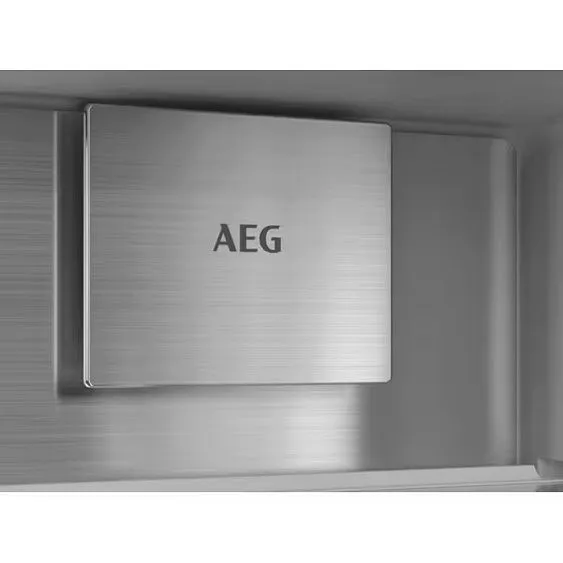 Холодильник AEG TC9VS181BC