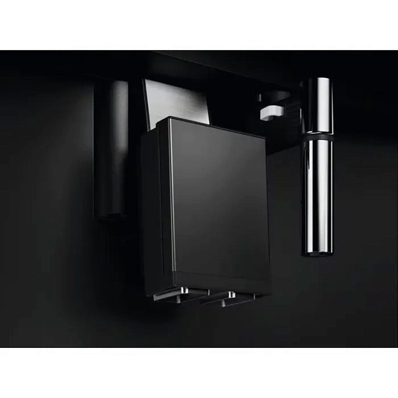 Кофемашина AEG NKC9N8T