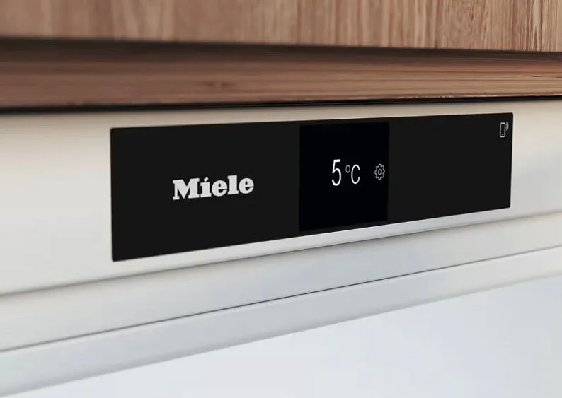 Холодильник MIELE KU 7030 D
