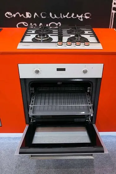 Электрический духовой шкаф MAUNFELD meom.678w (цвет белый+белое стекло )