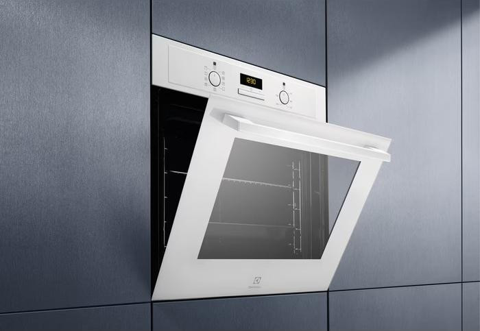 Духовой шкаф ELECTROLUX EOF3H40BW