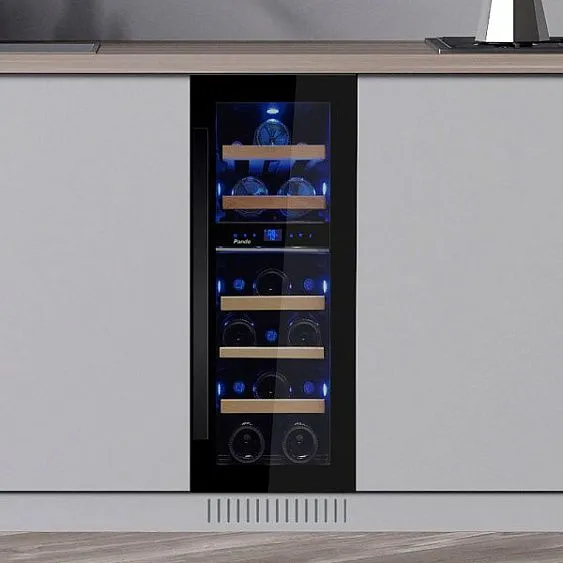 Винный шкаф PANDO PVMB 30-16CRR W