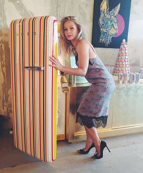 Холодильник SMEG fab28rcs1