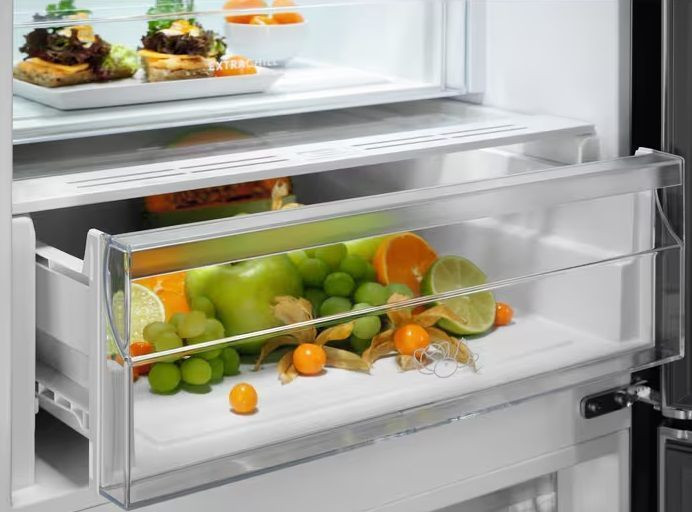 Холодильник ELECTROLUX LNT5ME32U1