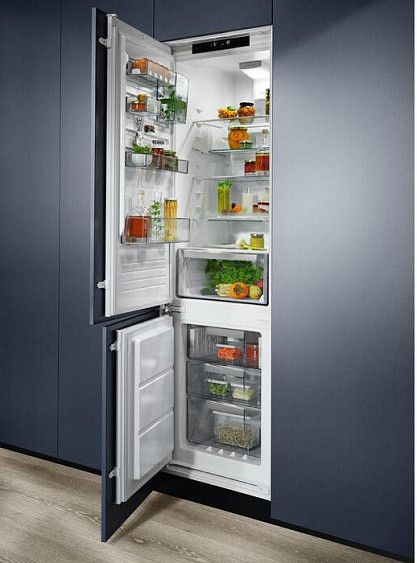 Холодильник ELECTROLUX ENS8TE19S