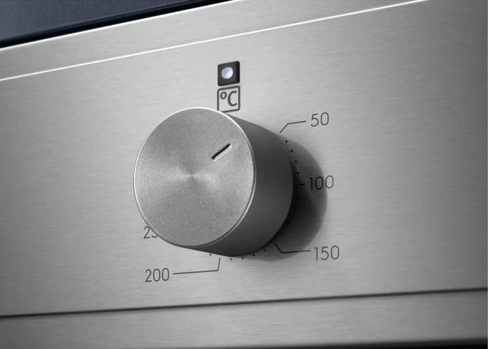 Духовой шкаф ELECTROLUX EOH2H00BX