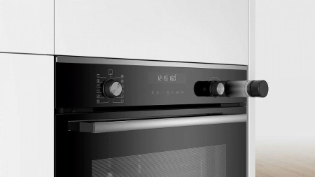 Духовой шкаф BOSCH HRG2382S1