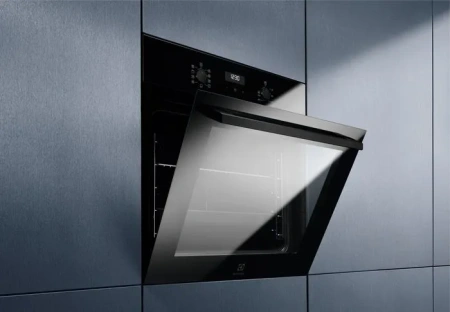 Духовой шкаф ELECTROLUX EOF5H50BZ