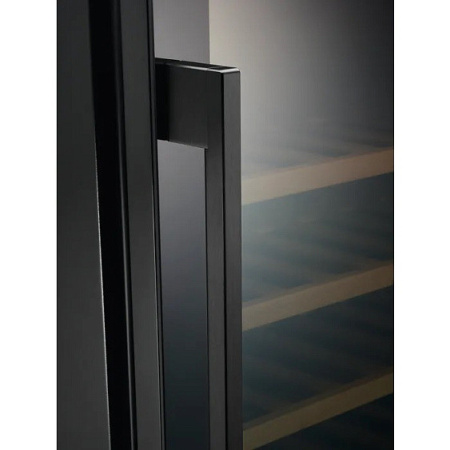 Винный шкаф ELECTROLUX EWUS020B5B