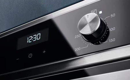 Духовой шкаф ELECTROLUX EOF5H50BX