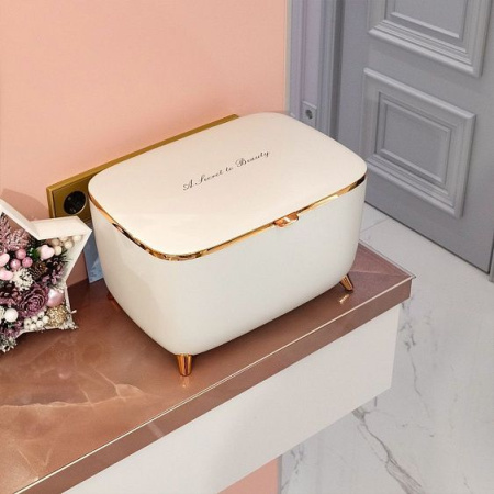 Холодильник для косметики MEYVEL MB-09C3W