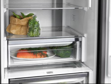 Холодильник ELECTROLUX LNT 7ME32 M1