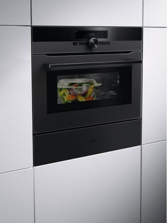 Духовой шкаф AEG KMK968000T
