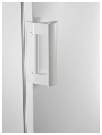 Холодильник ELECTROLUX LXB1AF15W0