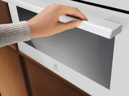 Микроволновая печь ELECTROLUX LVM8E08V