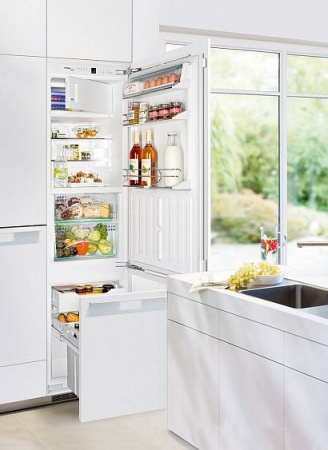 Винный шкаф TEMPTECH VWC300SS